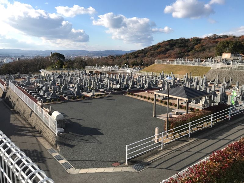 オアシス霊園 倉敷 永代供養墓「優灯」
