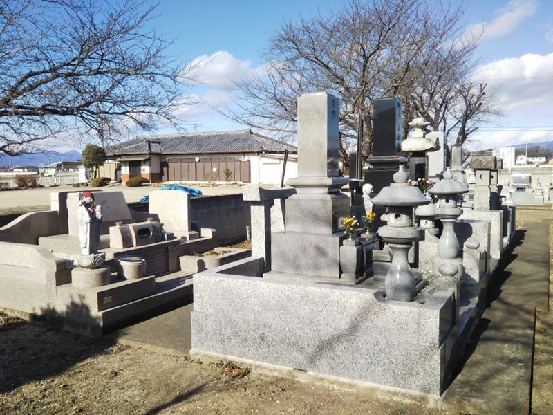 普門寺墓地