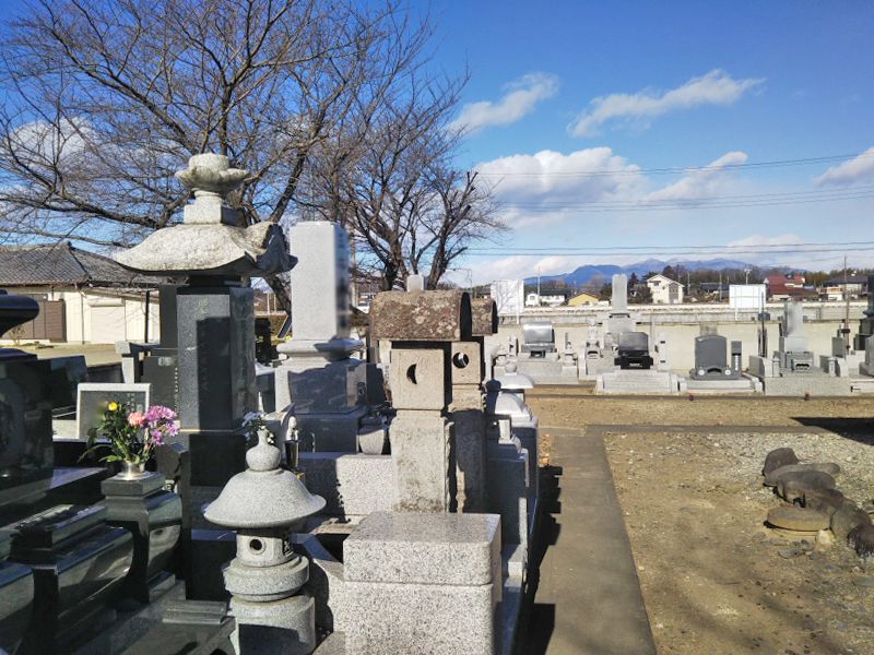 普門寺墓地