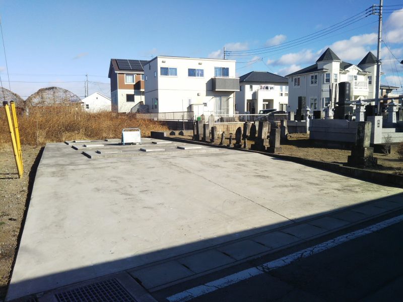 伊勢崎市西久保墓地