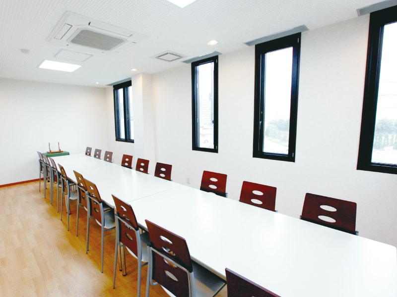 座間霊園 天空の郷　明るい多目的ホール