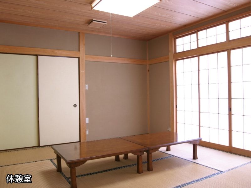 所沢緑の森霊園の休憩室