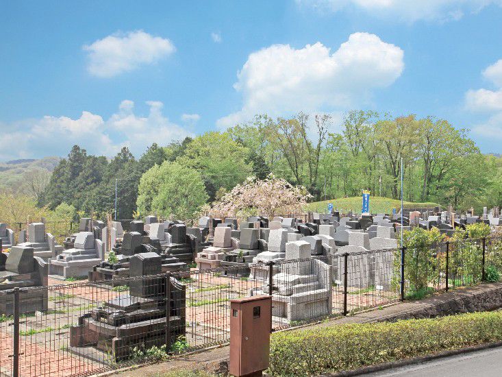 武蔵岡霊園 一般墓 緑地付墓所