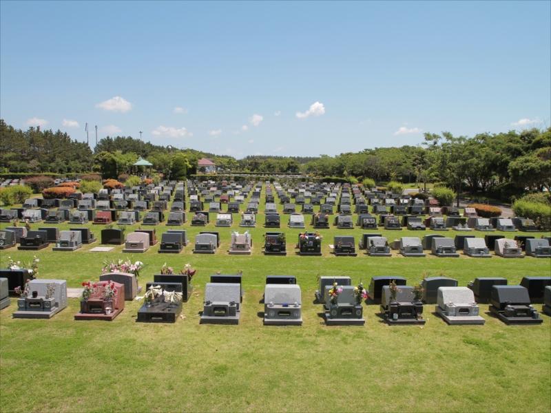 浦安市営 浦安墓地公園 一般墓 芝生墓所
