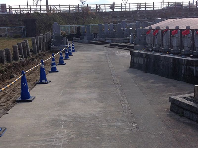 味舌下農地墓地