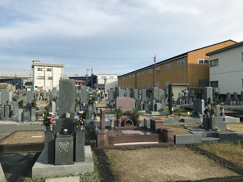 大堀共同墓地
