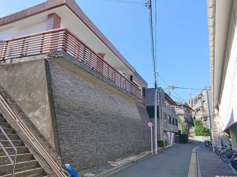 妙清寺屋内墓苑 光明館