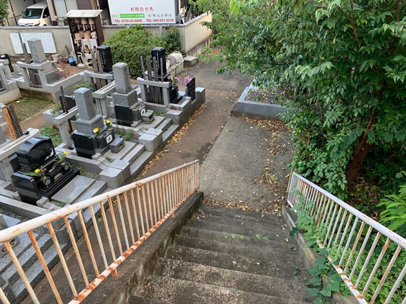 瑠璃光寺三光院墓苑