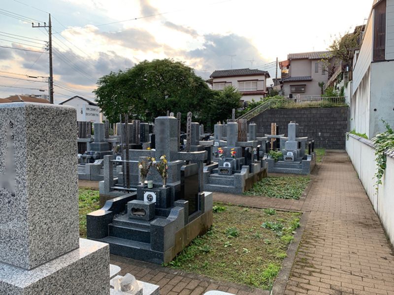 瑠璃光寺三光院墓苑