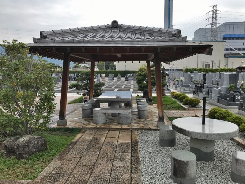 八尾普泉寺霊園(八尾市)の費用・交通アクセス・お墓の詳細情報 資料請求【ライフドット公式】 八尾普泉寺霊園(八尾市)の費用・交通アクセス・お墓の詳細情報 資料請求【ライフドット公式】