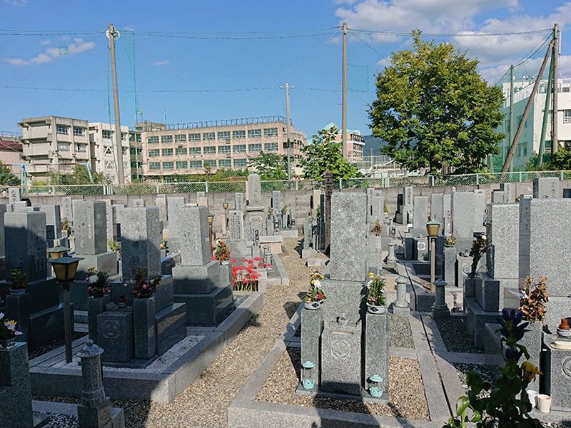 観音寺墓苑