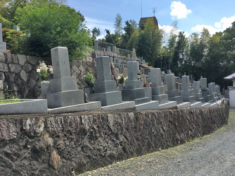 山田上共同墓地