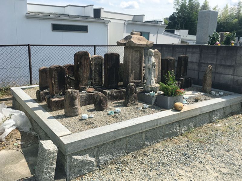 山田下・小川共同墓地