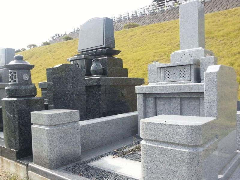 二見ヶ浦公園聖地の墓石