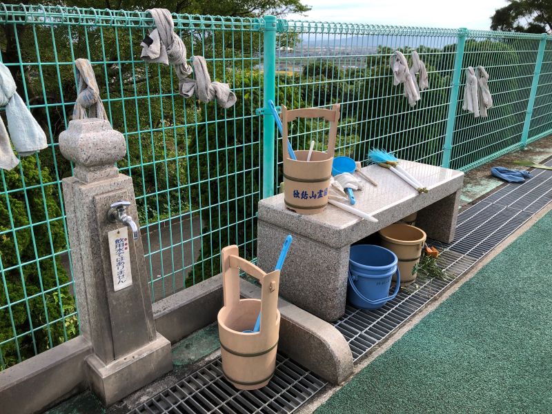 独鈷山霊園