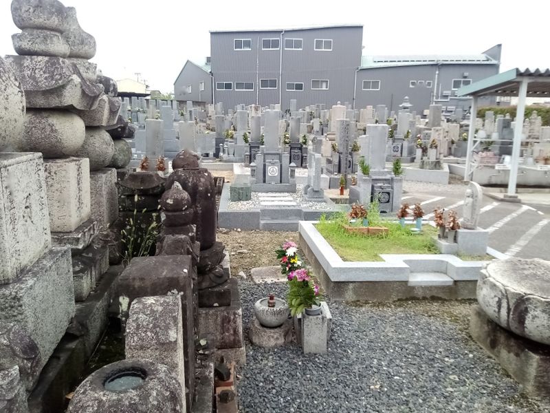 伏尾共同墓地園