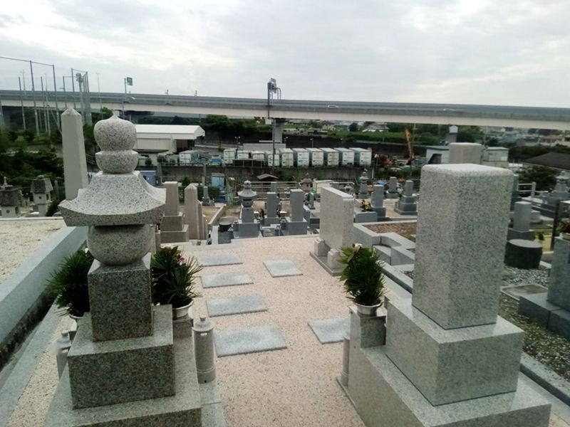 多治井墓地(堺市美原区)の費用・交通アクセス・お墓の詳細情報 無料で資料請求【ライフドット公式】 多治井墓地(堺市美原区)の費用・交通アクセス・お墓の詳細情報 無料で資料請求【ライフドット公式】