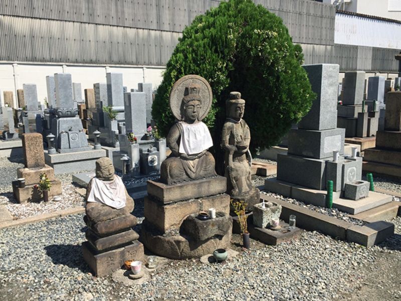 四貫島・春日出・恩貴島・島屋共同墓地