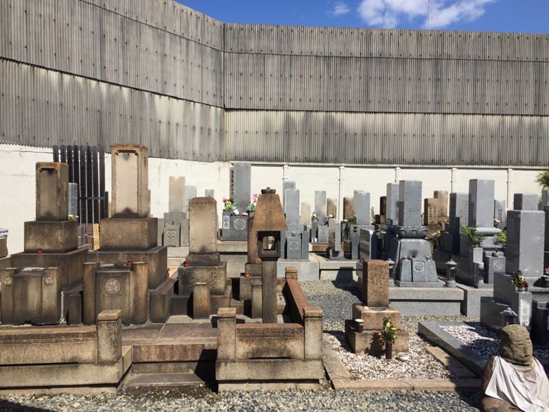 四貫島・春日出・恩貴島・島屋共同墓地