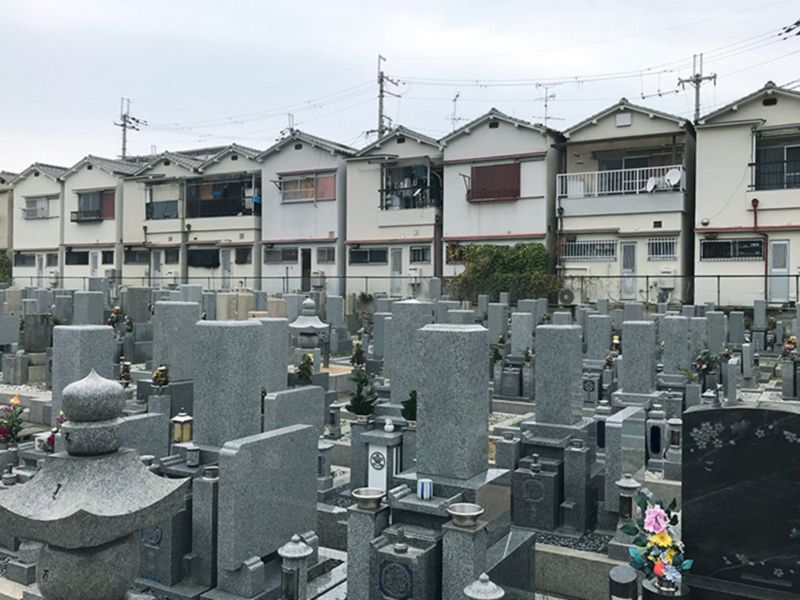 長吉六反・木の本・南木の本共同墓地