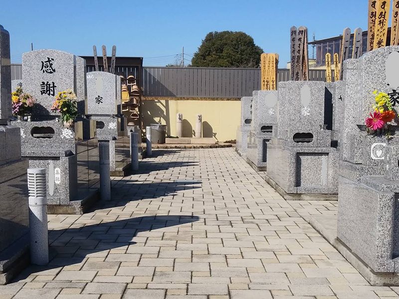 メモリーガーデン 彩の杜霊園