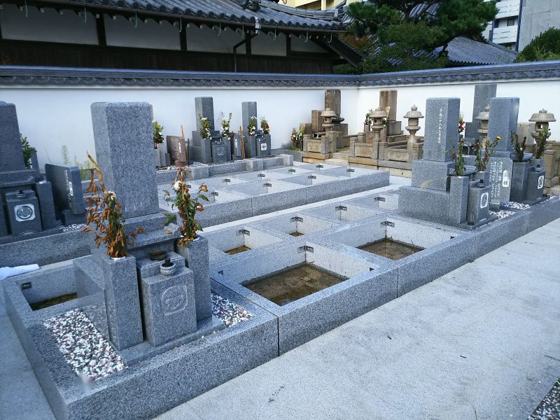 光明寺墓地
