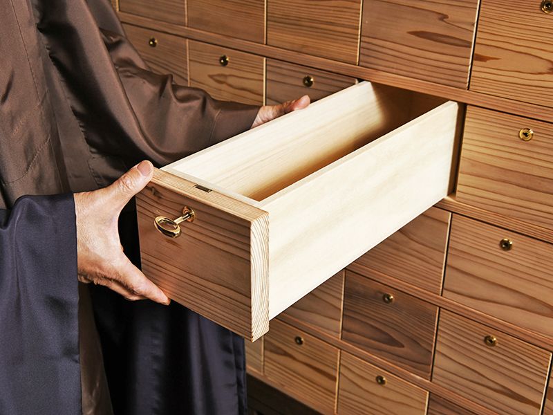 市ヶ谷坂の上堂内廟