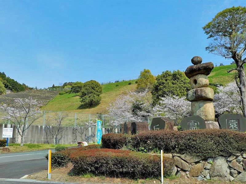 百合ヶ丘霊園