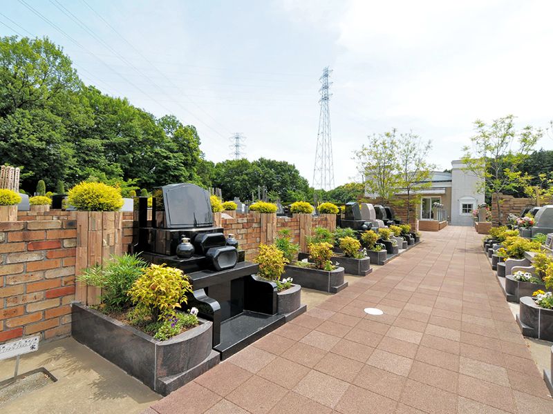 段差のないバリアフリー墓域