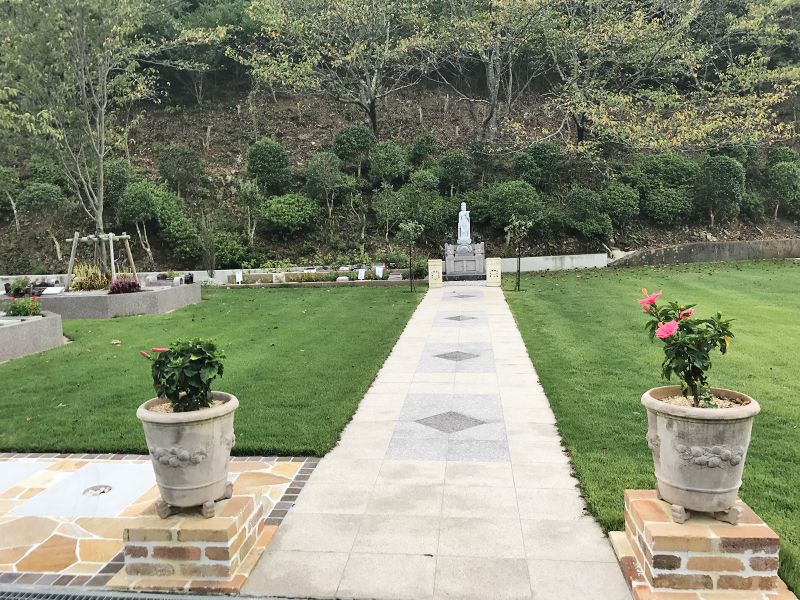 メモリアルパーク名東霊苑