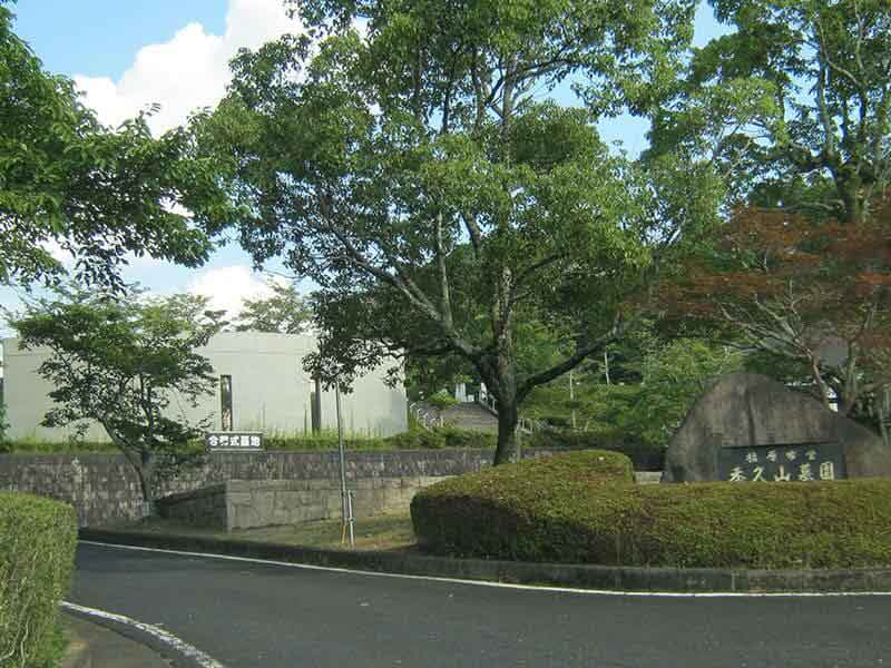 香具山墓園の入口