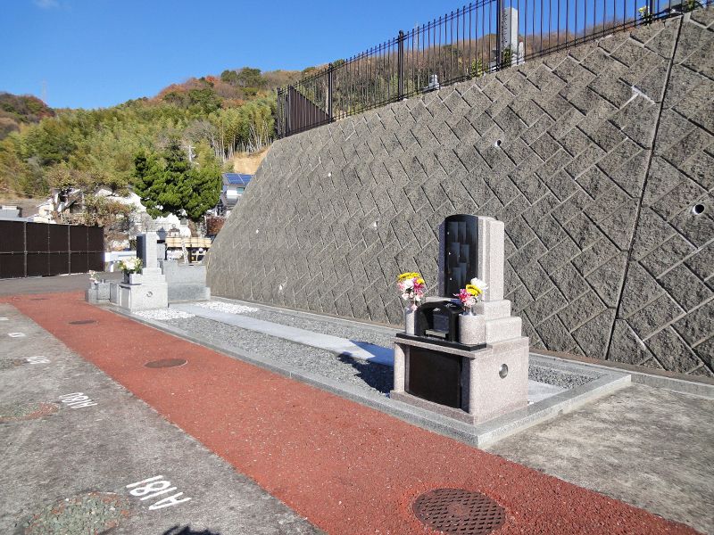 松山メモリアルヒルズ