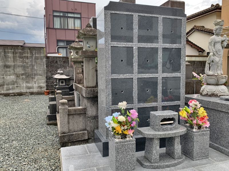 見松寺 のうこつぼ