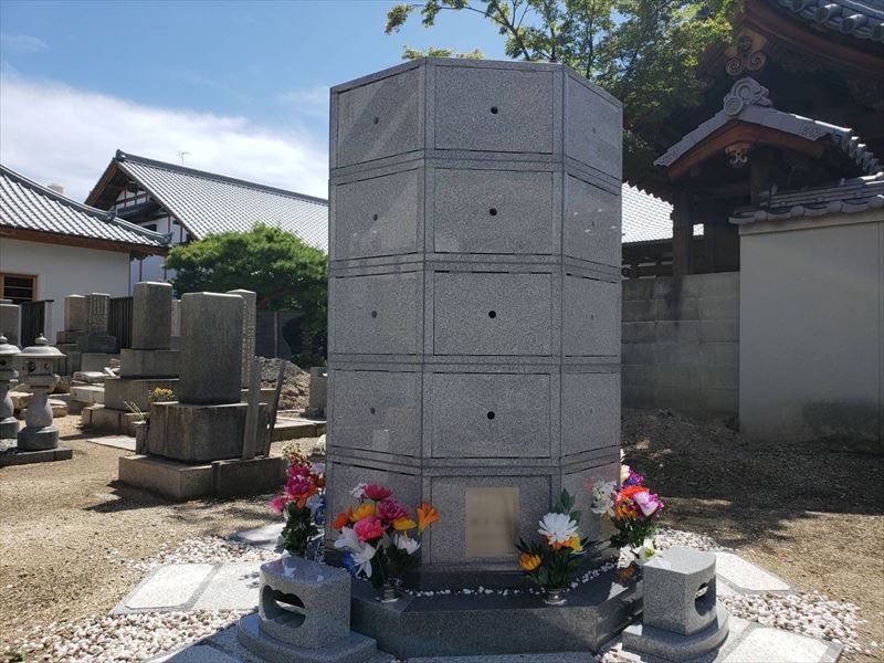 泉立寺 のうこつぼ