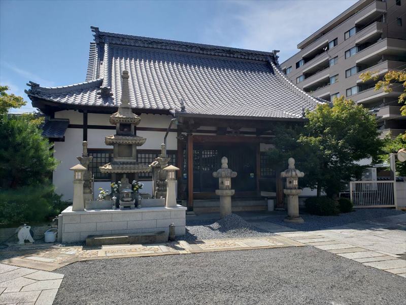 泉立寺 のうこつぼ