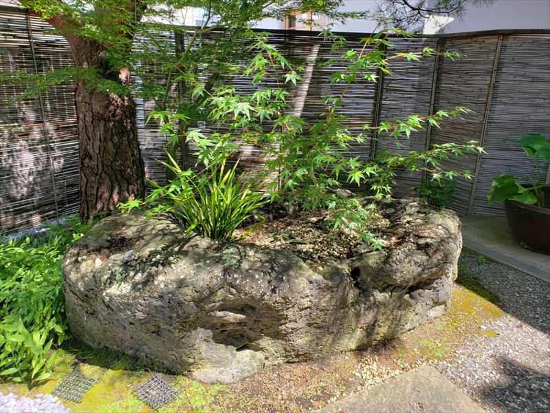 泉立寺 のうこつぼ