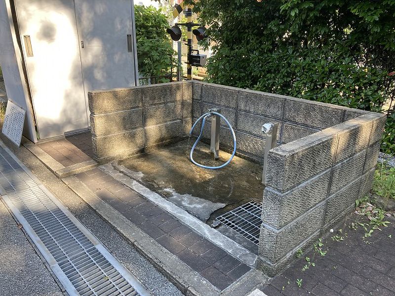 郡家西墓地