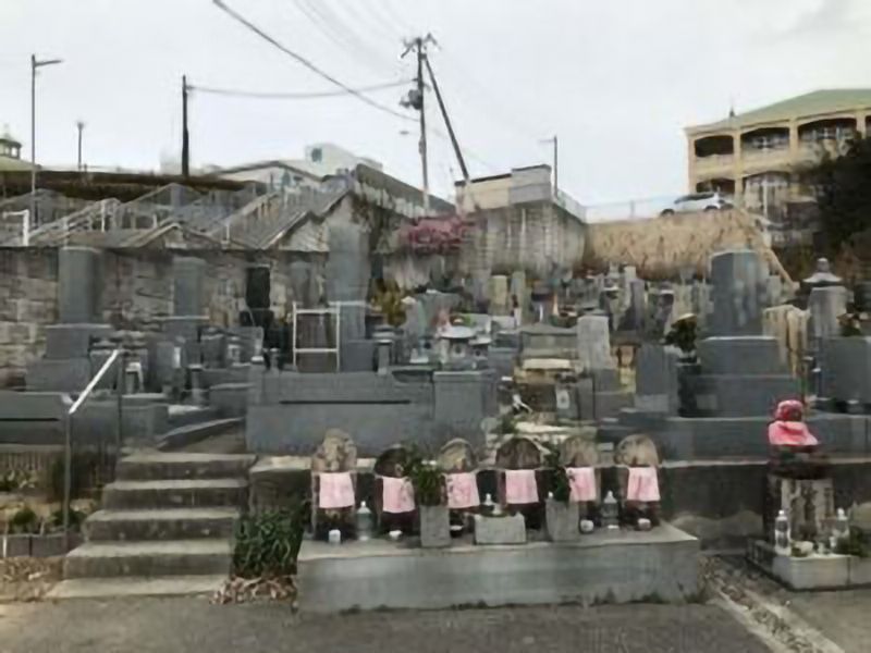 水谷墓地
