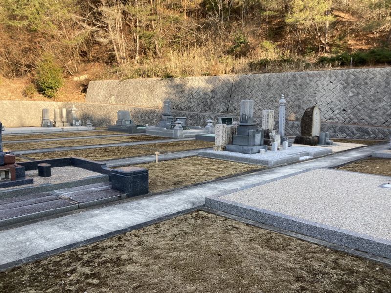 吉備中央町営 下加茂霊園