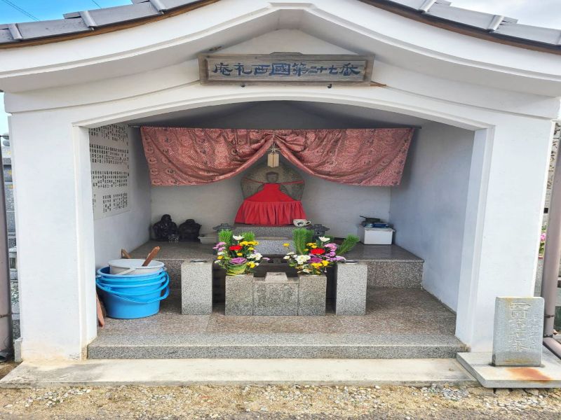 高松市南三昧墓地