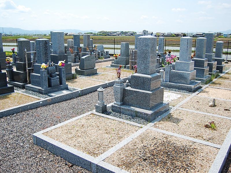 矢島墓地