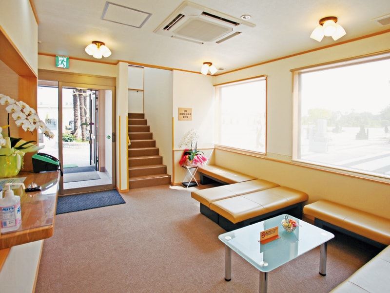 南大沢霊園の休憩所内