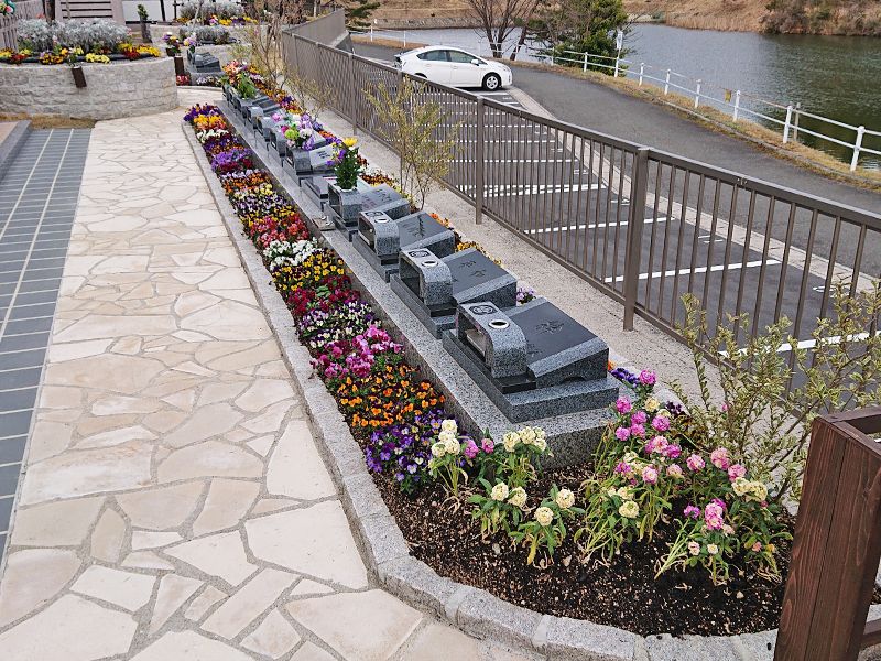 セミタリーパーク寺家