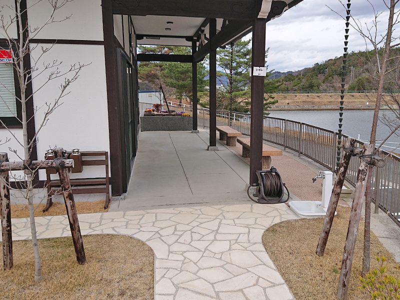 セミタリーパーク寺家