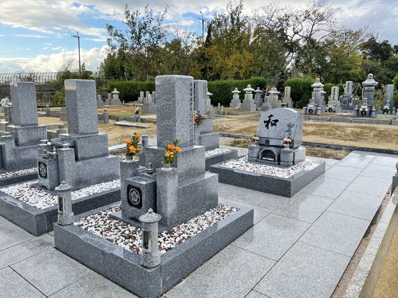 交野瑞専寺霊苑