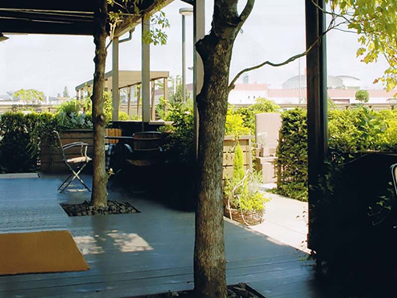 鴻巣霊園　解放感溢れるスペース