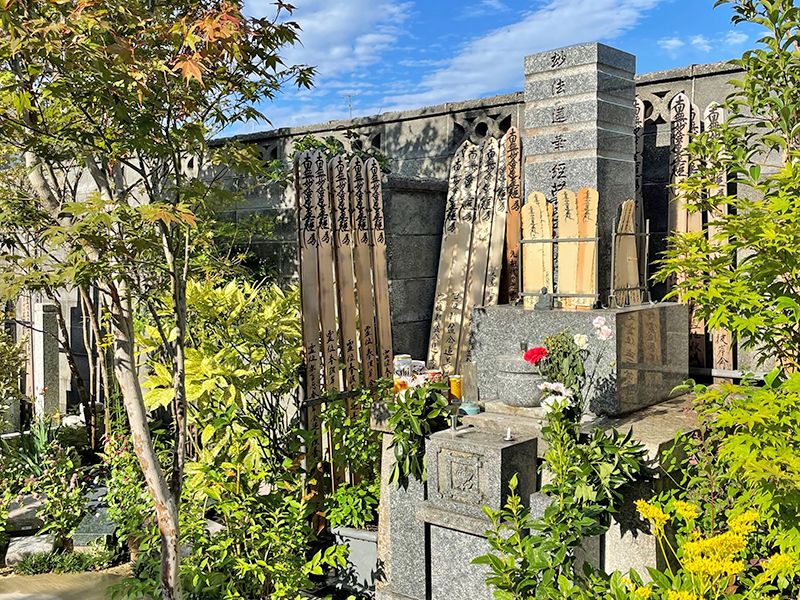 一定の個別埋葬の後は、合祀墓にて永代供養いたします。