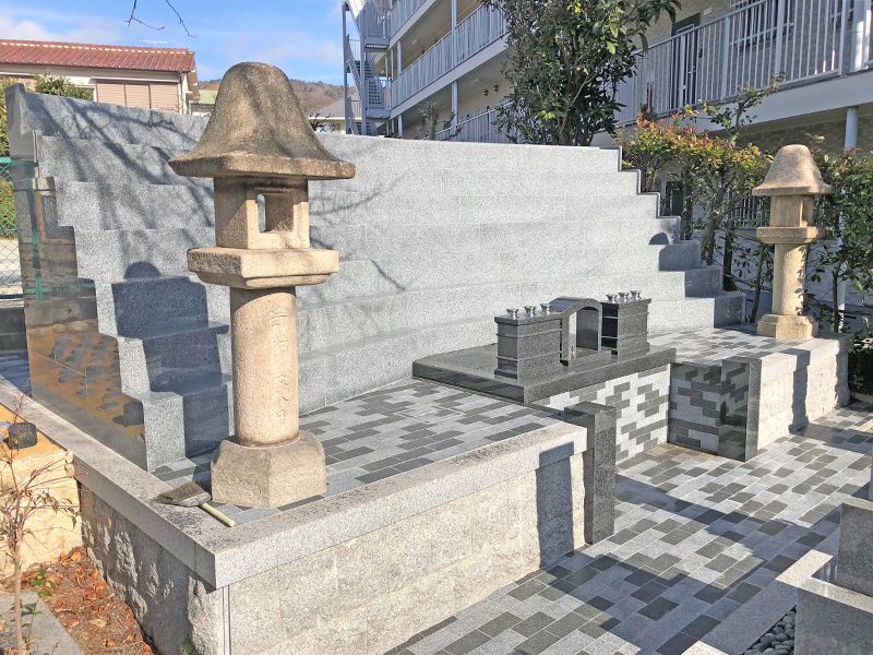郡家東墓地
