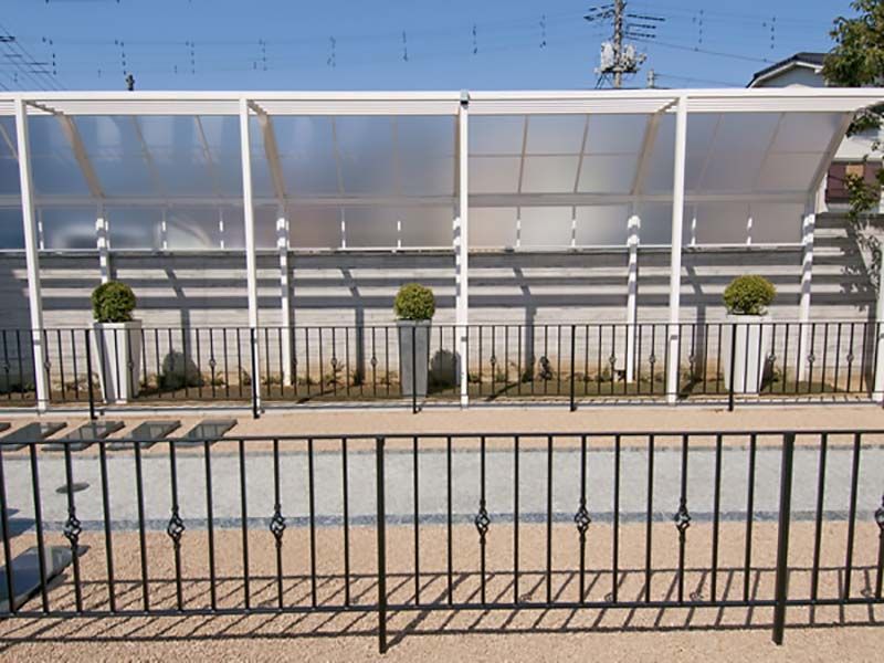 川口元郷聖地　舗装されて歩きやすい参道