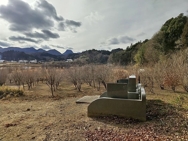 渋川北霊園